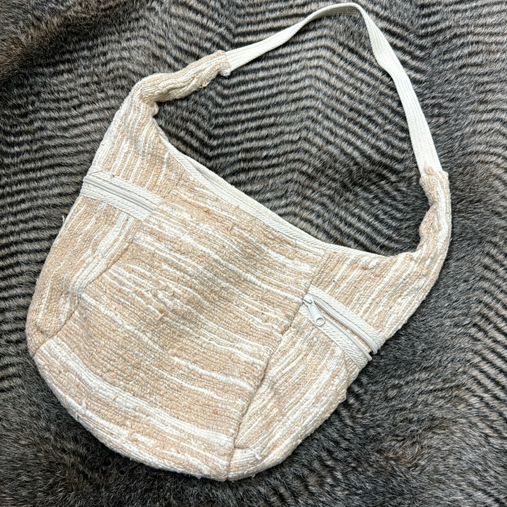 Carpet purse bag hobo fabric cream & white